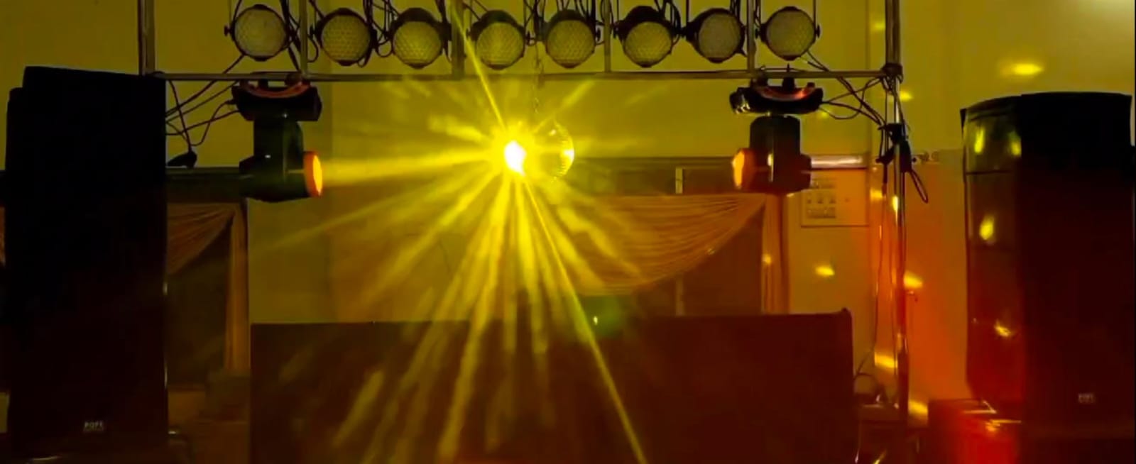 DJ