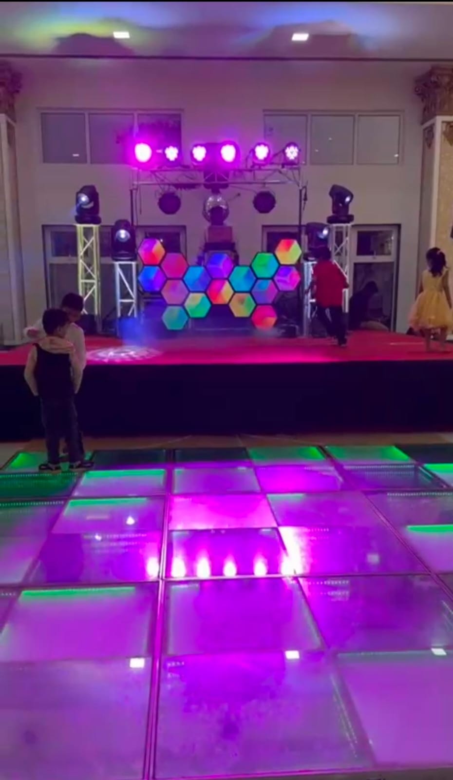 DJ